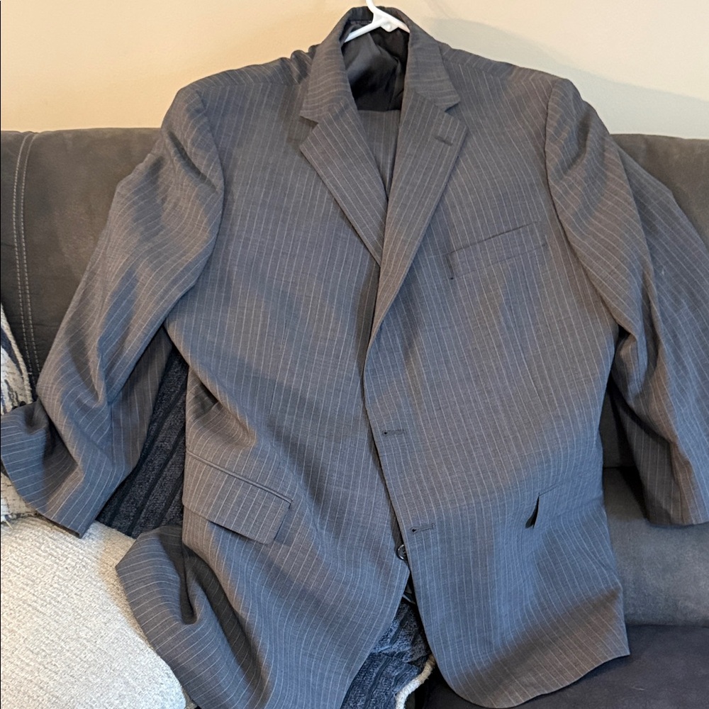 Men's Gray Pinstripe Hart SCHAFFNER MARX Suit